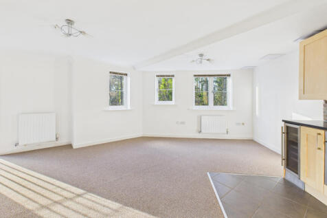 CAM04968G0-PR0081-STILL008