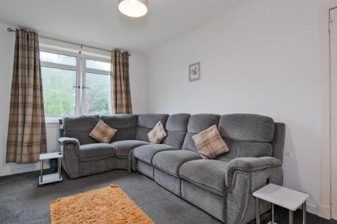 011-81 Ivanhoe Crescent, Wishaw, ML2 7DT.jpg