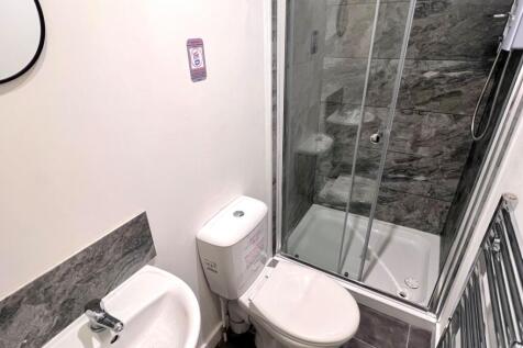 gibbeson shower room
