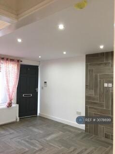 Close To St James Hospital, Leeds, LS9 photo 3