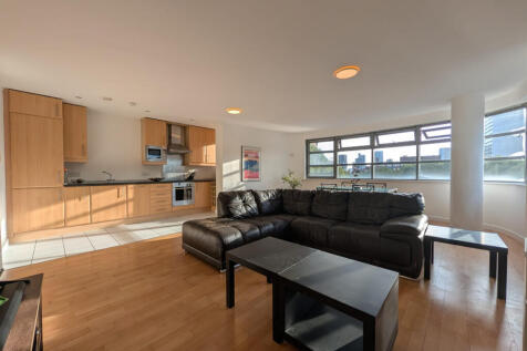 2 bed flat to rent Aytoun Street, Manchester M1 3