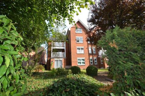 2-bed flat on Eastleigh, £1,200/mo