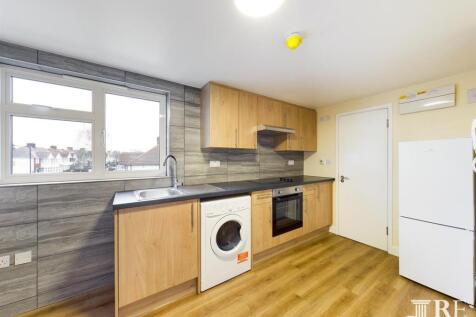 Brampton Road, London, NW9 9DD photo 3