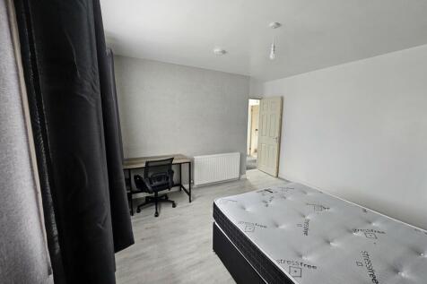 17 Hayton , Coventry, CV4 photo 3