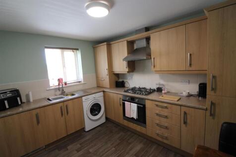 Kitchen 1.JPG