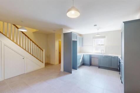 OPEN PLAN KITCHEN/DINER