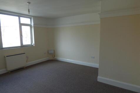Flat 2 55 Derby Road Living Area.JPG