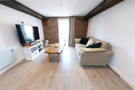 OPEN PLAN LIVING/ DINING/ KITCHEN