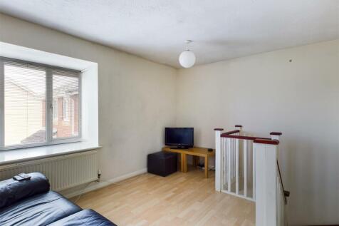 CAM00208P1-PR0137-ST