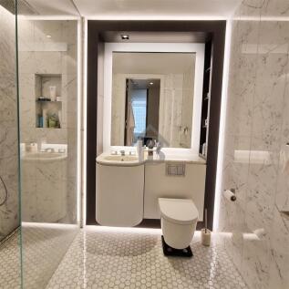 1 Bedroom , 1 Park Drive For Sale By Barrain Londo