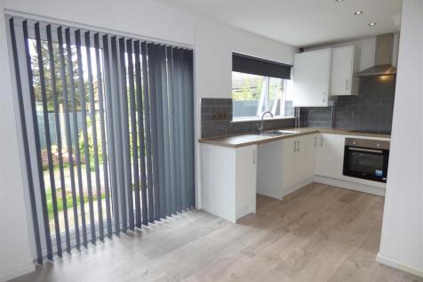 50 Austen Avenue dining kitchen.JPG