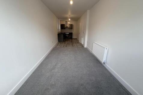 Rochdale Road, Shaw,  photo 3