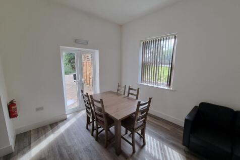 2 Dormer Place, Leamington Spa photo 5