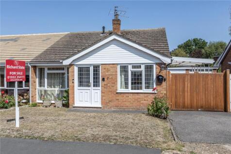 Addlestone, KT15 - property photo