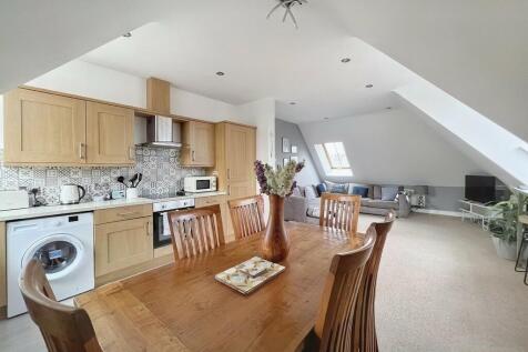 Top Floor Apartment, Dale Road, Matlock photo 3