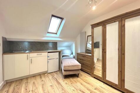 Bedroom 3-3.jpg