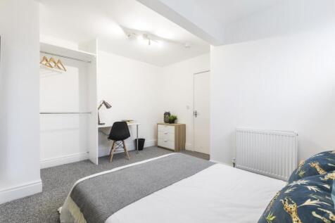 Winfield Place, Leeds photo 3