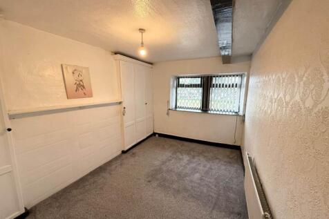 Tong Street, Bradford,  photo 5