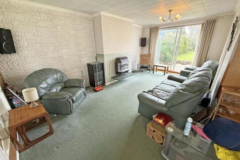 Newlands Rear reception.jpg