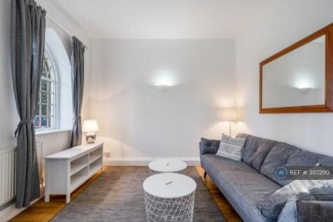 1-bed flat on St. Matthew's Row, London, E2, £2,300/mo