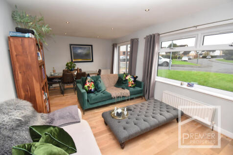 Lounge dining room
