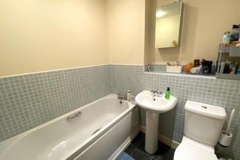 mulberry bathroom.jpg