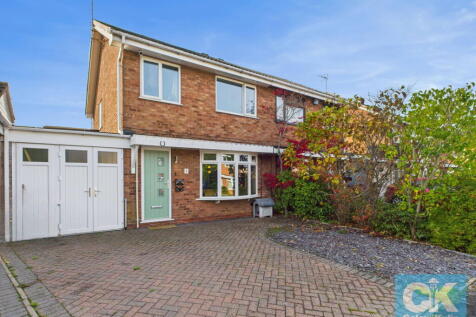 Stafford, ST19 - property photo
