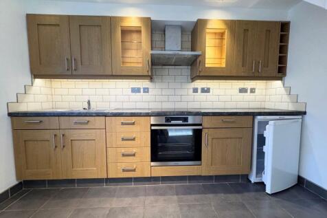 258 Hurdsfield Road, Macclesfield, SK10 2PN photo 5