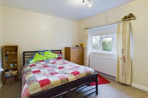 CAM02854G0-PR0306...