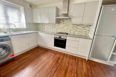 Modern Two-Bedroom House in Grays