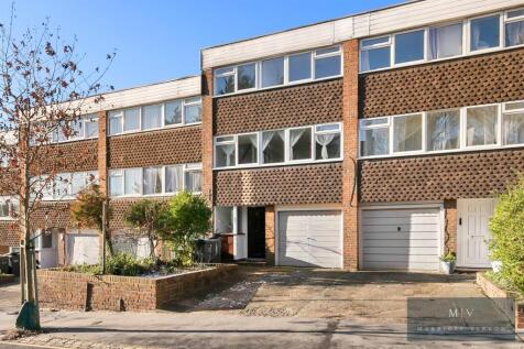 Brownlow Road 20 MV-13.jpg