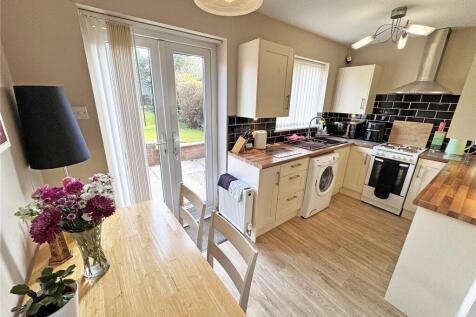 Raven Close, Huntington, Staffs, WS12 photo 5
