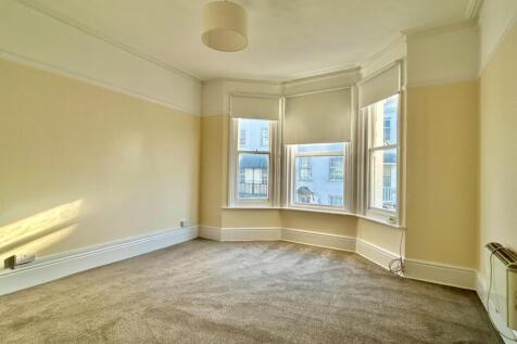 Living Room.jpeg