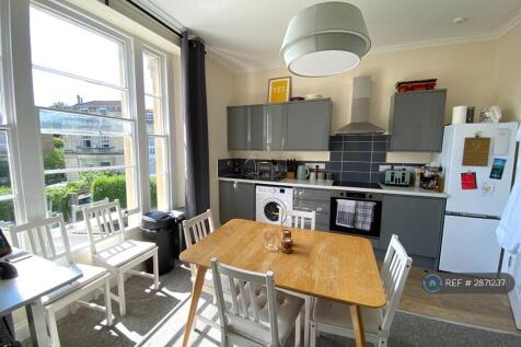 Open Plan Kitchen / Diner