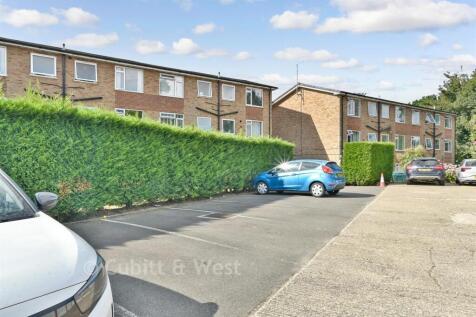 Driveway/Parking