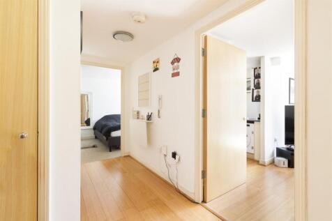 37_spottiswood_court_3_harry_close_croydon_006.jpg