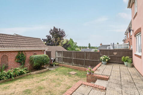 1328720-7-688b405...