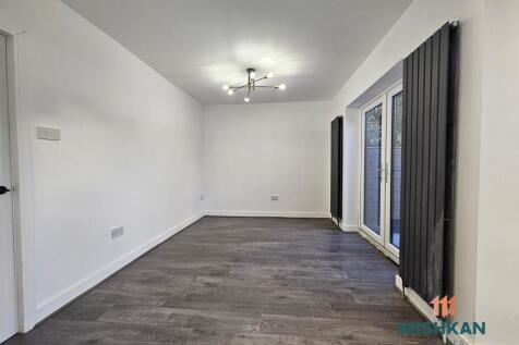 Castlewood Road, Salford photo 5