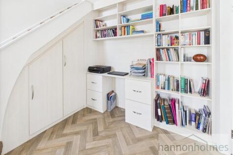 CAM05283G0-PR0083...