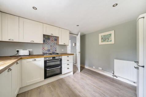 1386999-4-6931a61...