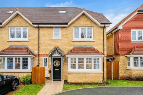 ALL SAINTS GARDENS (10).jpg