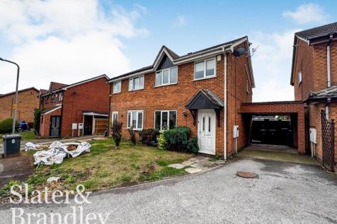 3-bed semi-detached on Perivale Close, Nuthall, Nottingham, NG16, £1,075/mo