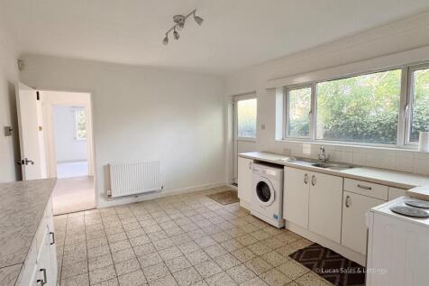 69 Pipers Hill Rd Kettering-07.jpg