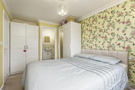 Herriard Place, Beggarwood, Basingstoke, Hampshire, RG22 photo 3