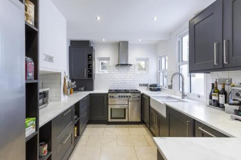 3-bed house on Sutherland Road - Sharers Accepted, £2,500/mo