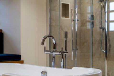 5 bed, 4 bath Semi-Detached in Sheffield - Photo 30
