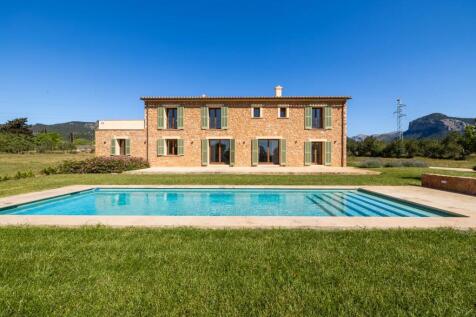 Exterior and Pool (1