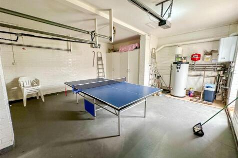 2 Rawlins Close, N3 (23).jpg