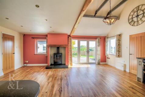 6 Meadow Lane (8).jpg