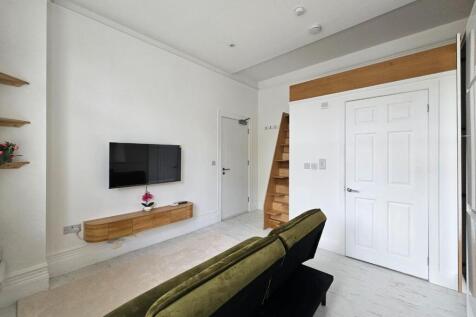 Regent Road, Altrincham photo 5